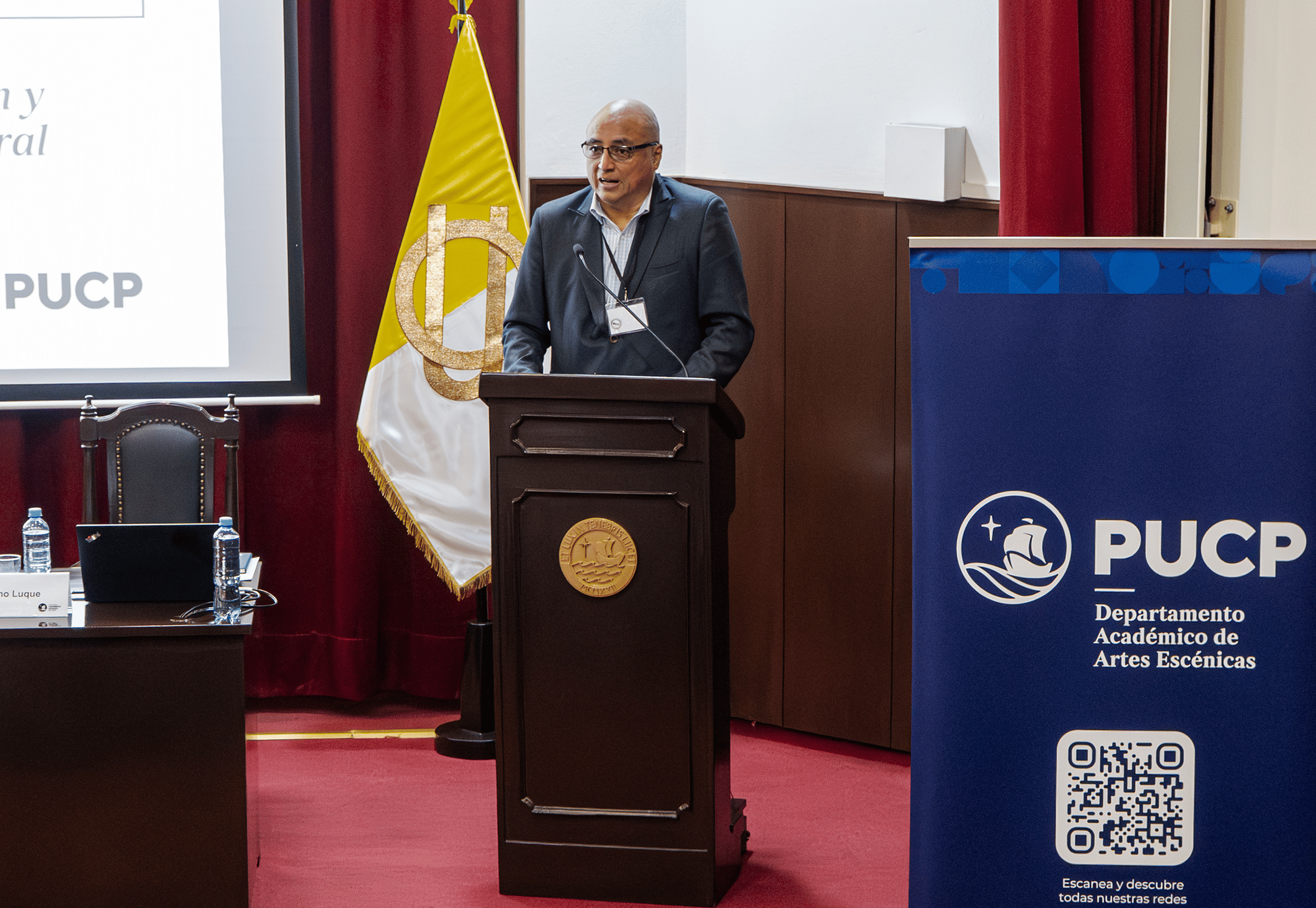 Mesa Magistral inaugural 02